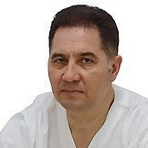 Врач Капорцев Эдуард Александрович